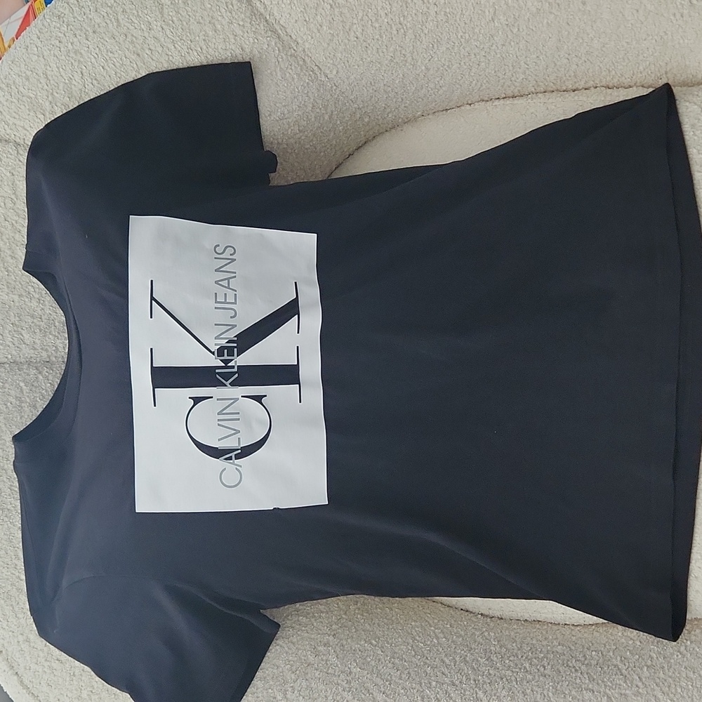 Calvin Klein Jeans Black T-Shirt - Picture 2 of 5